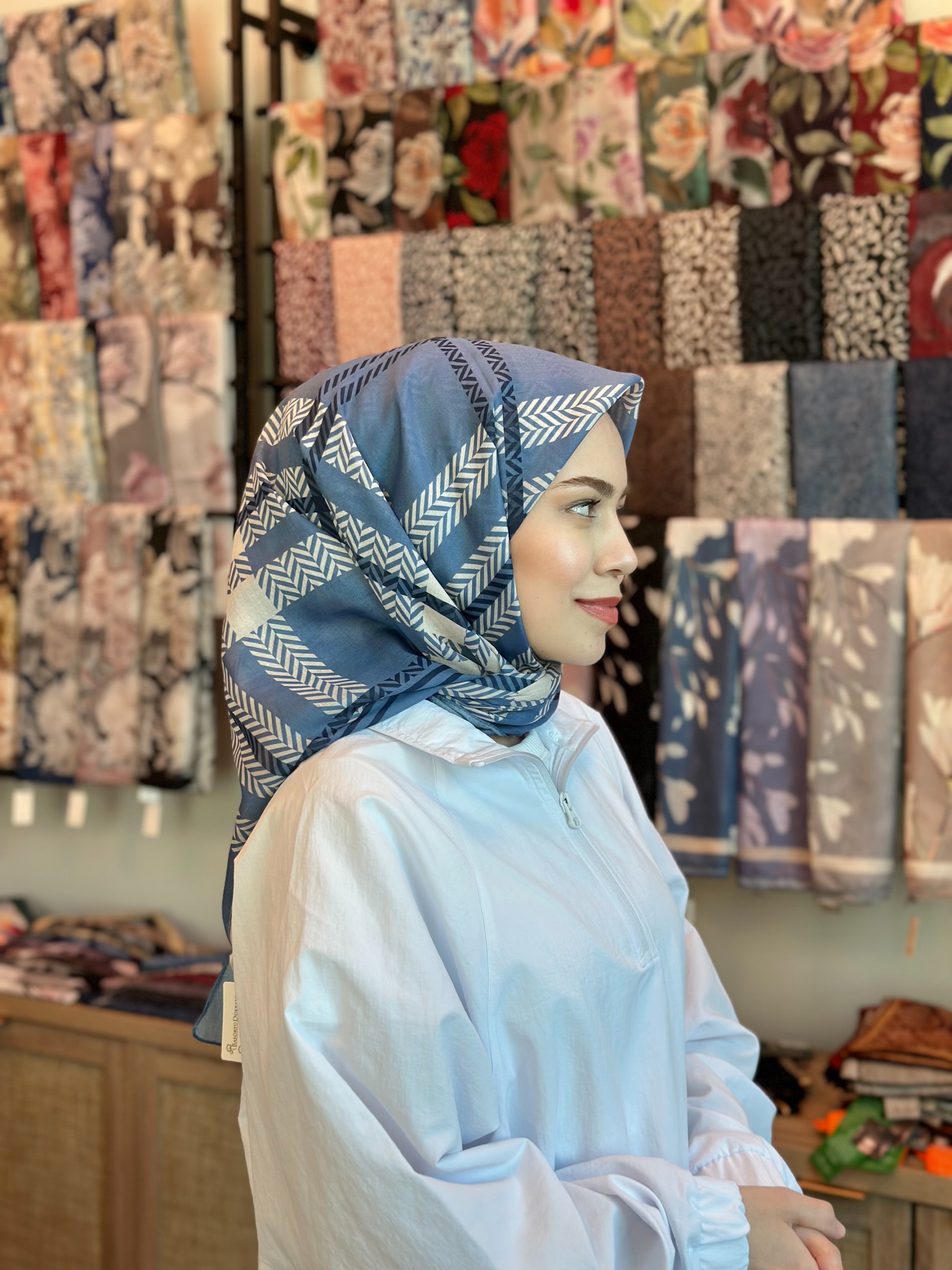 Plaid Hijab - Indigo