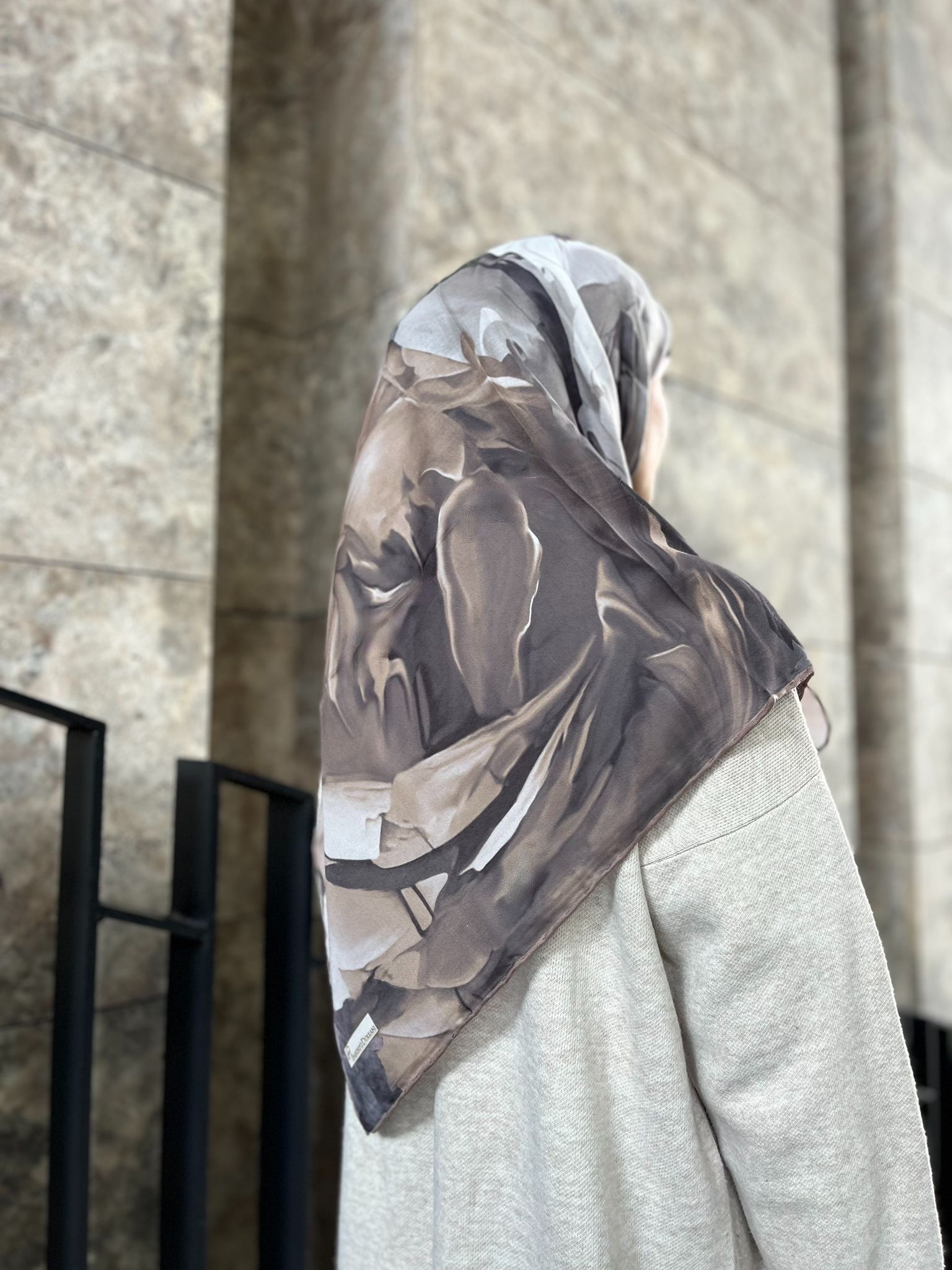 Canvas Painting Pattern Square Scarf - Milky Brown