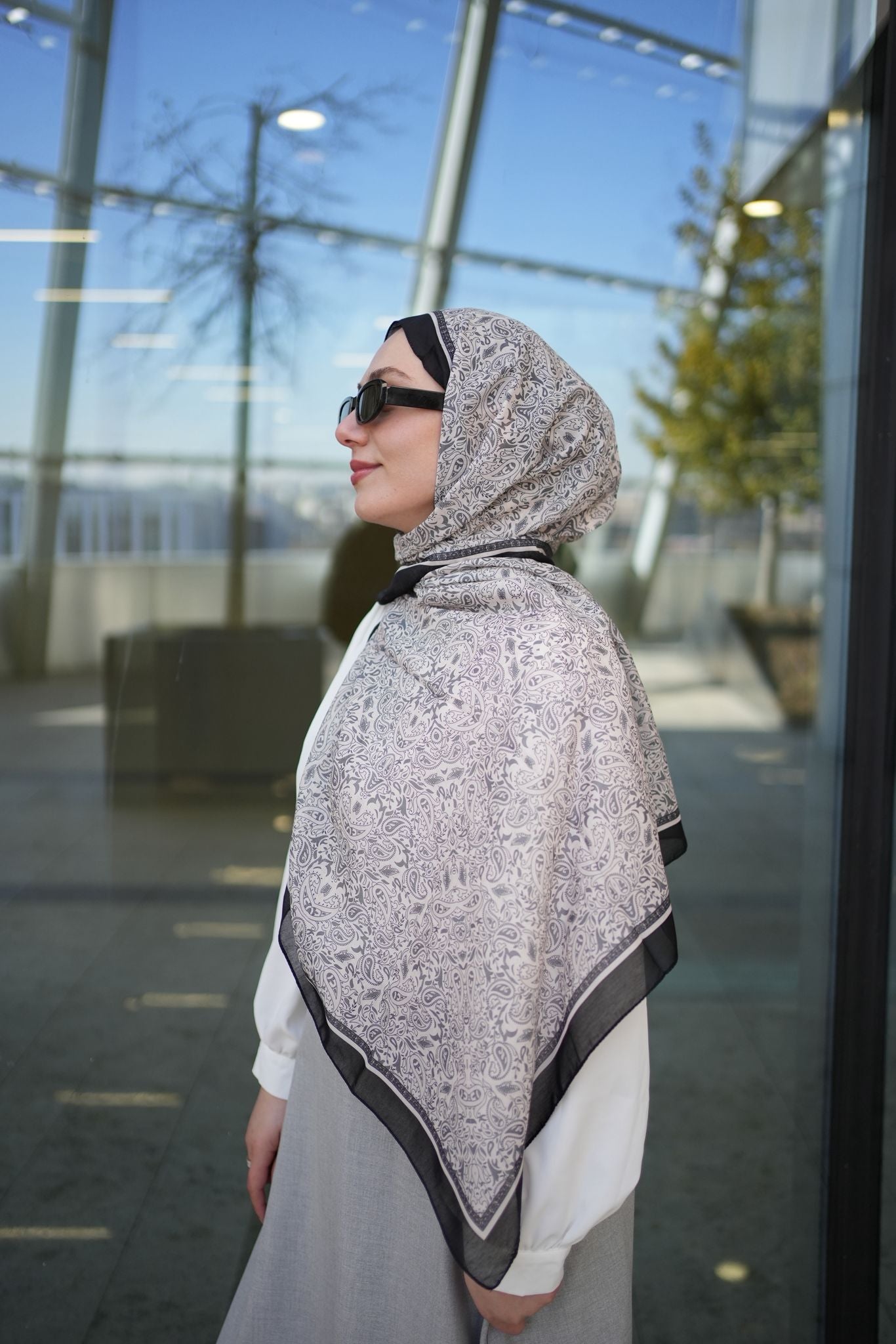 Scheherazade Hijab - Ecru