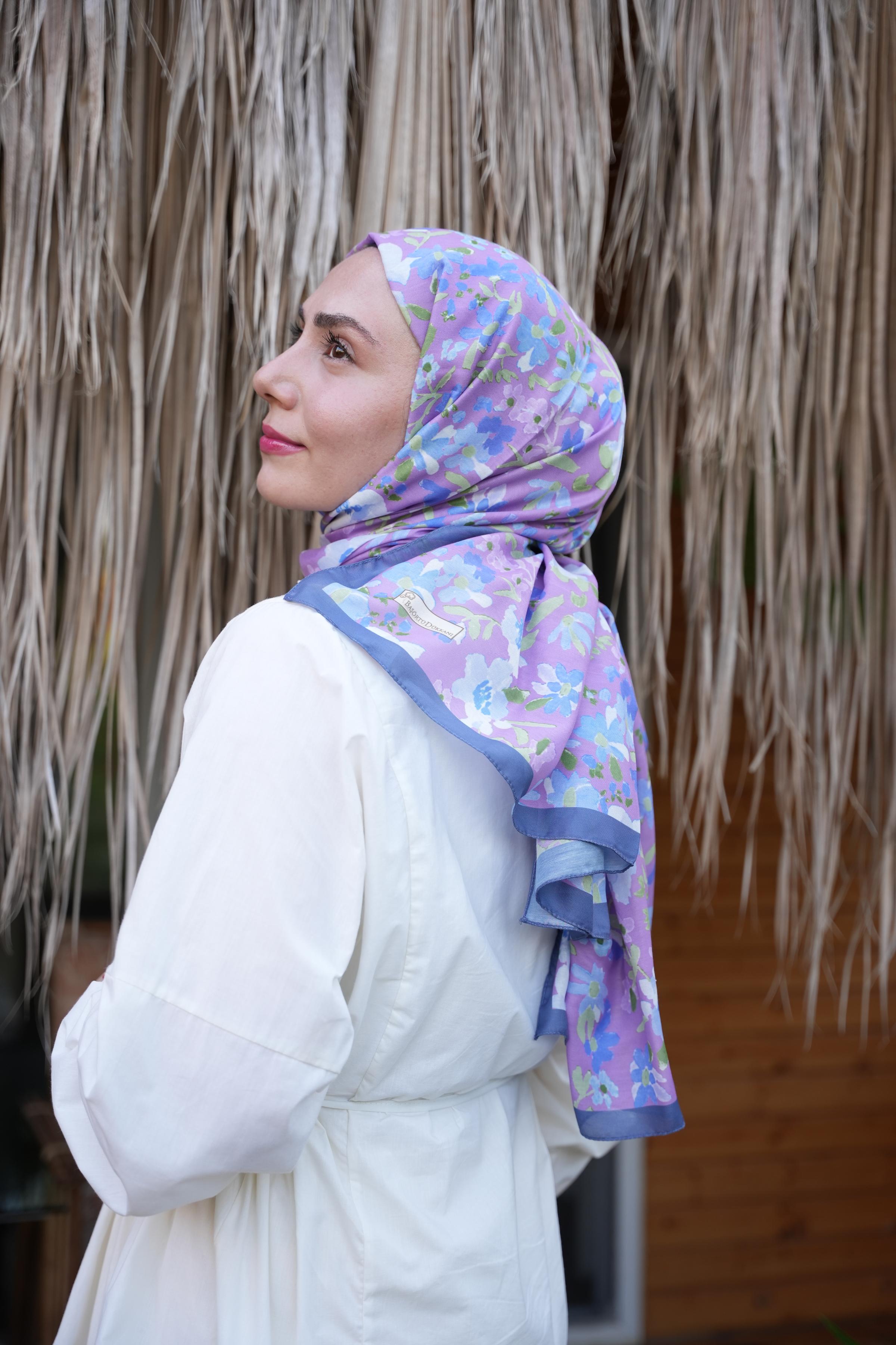 Primrose Pattern Hijab - Hyacinth