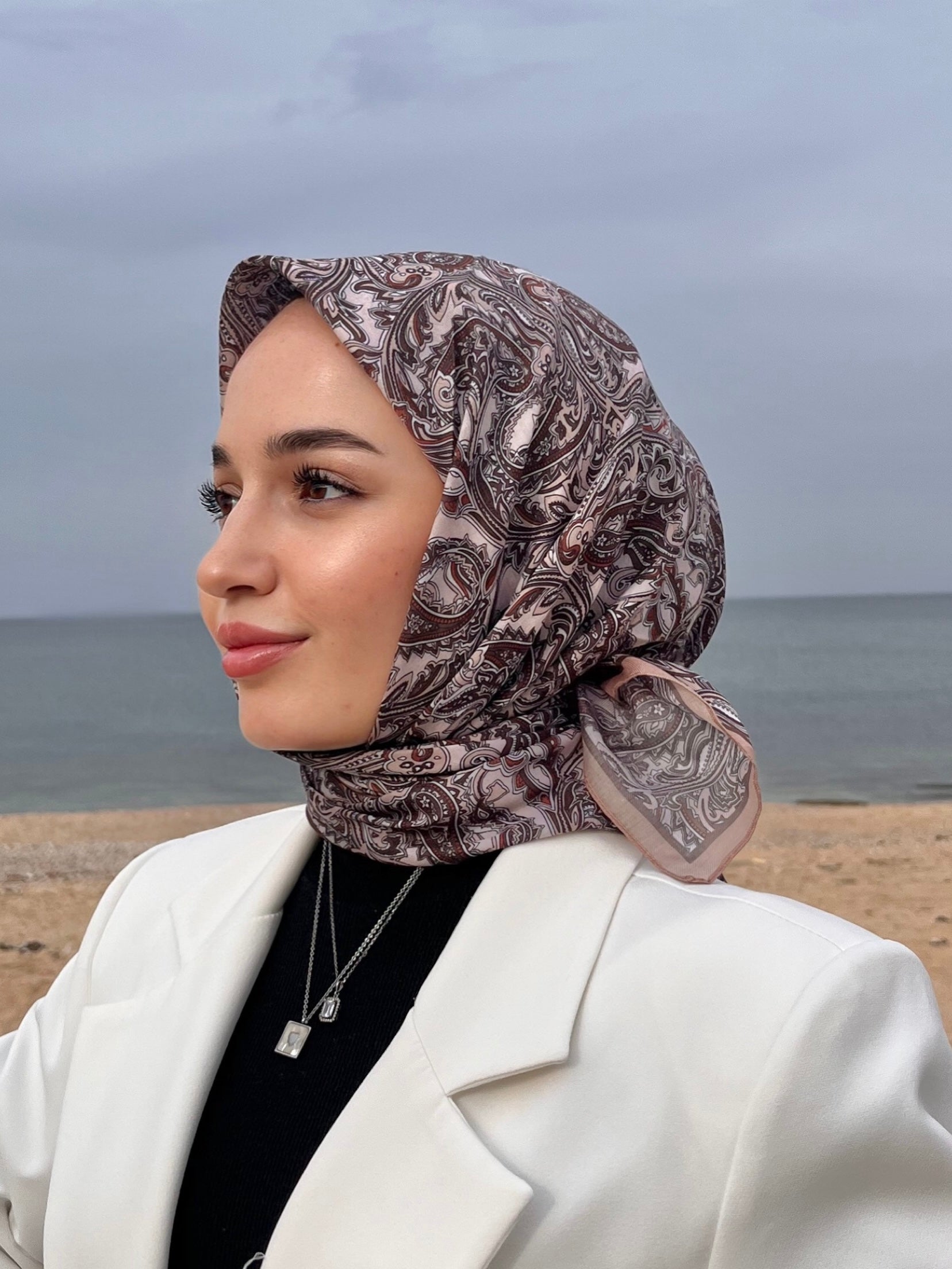 Firuze 2 Square Scarf - Milky Brown