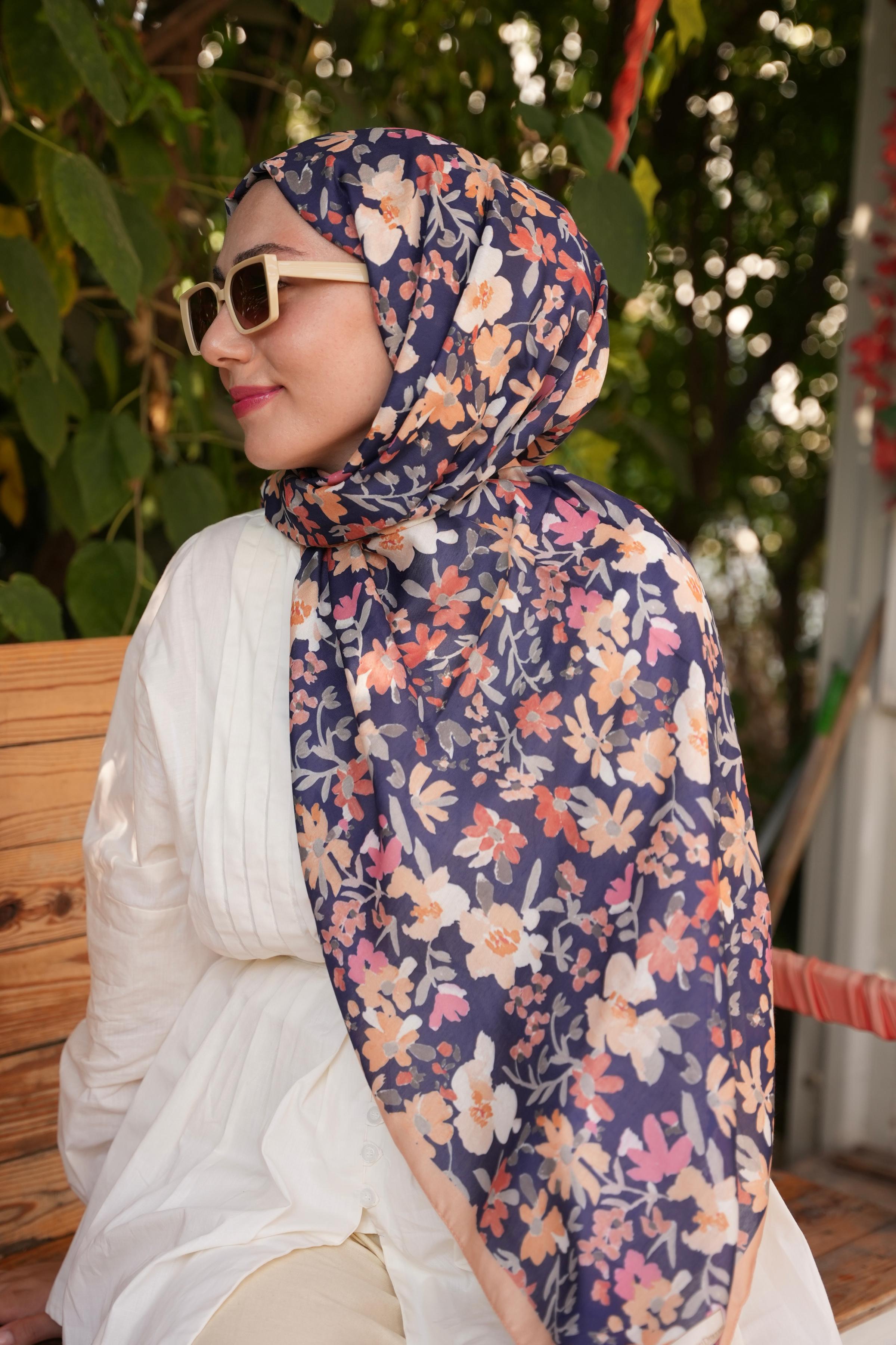 Primrose Pattern Hijab - Navy Blue