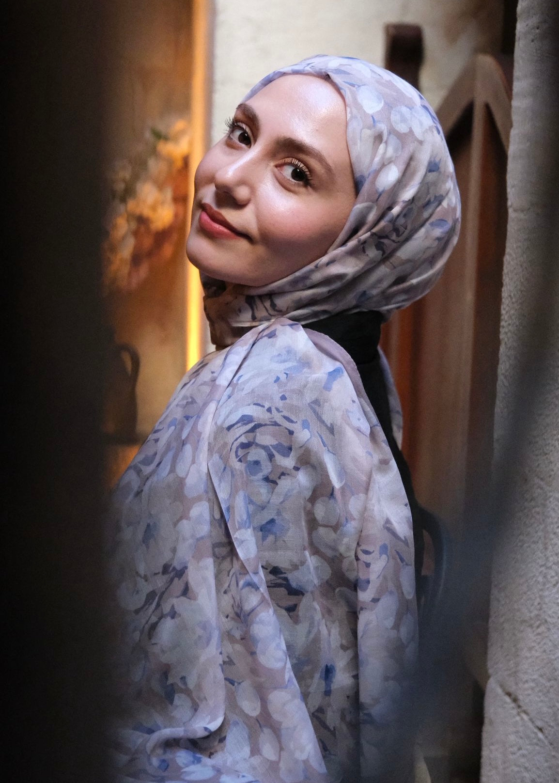 Garden Design Hijab - Warm Gray