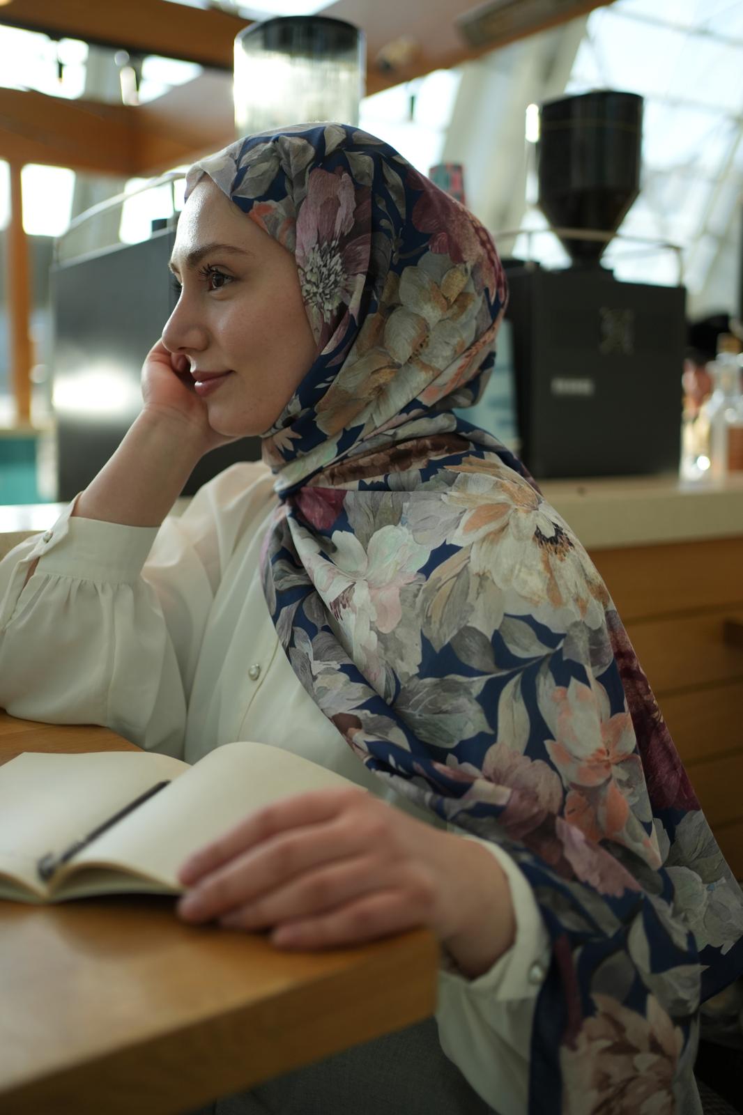 Velvet Bloom Hijab - Colorful Navy Blue