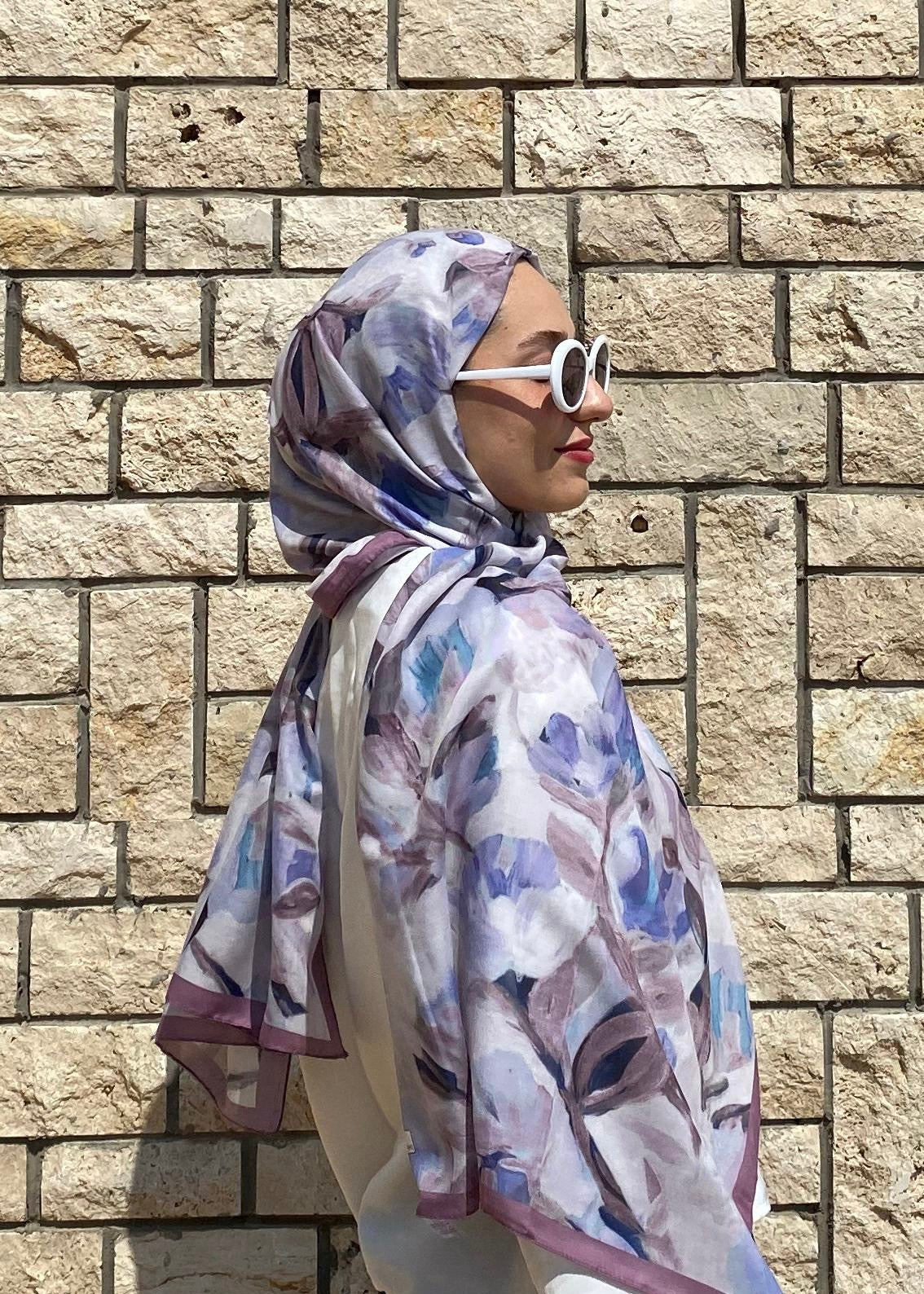 Floral Brush Hijab - Plum Hyacinth