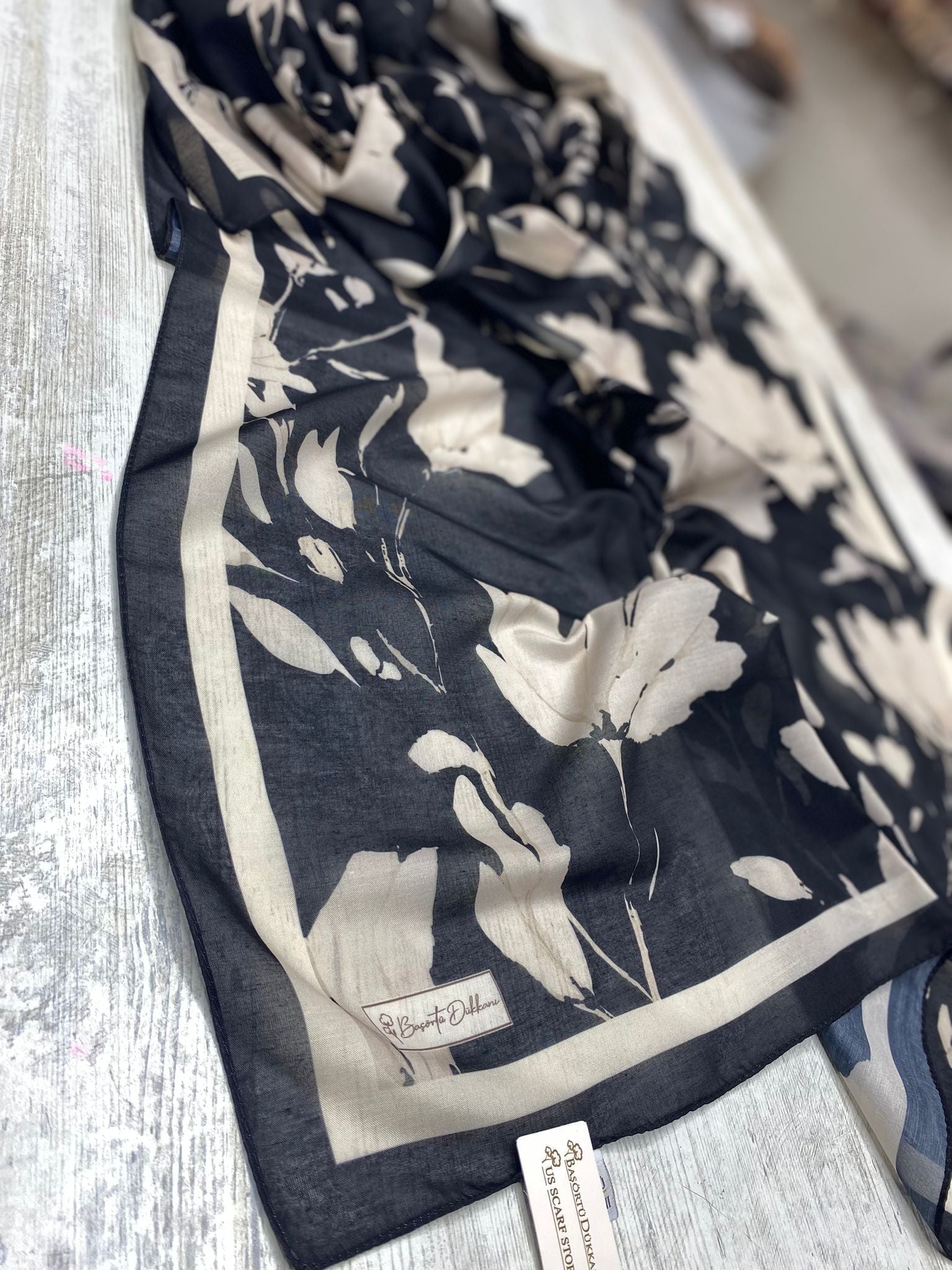 Silk Garden Hijab - Black