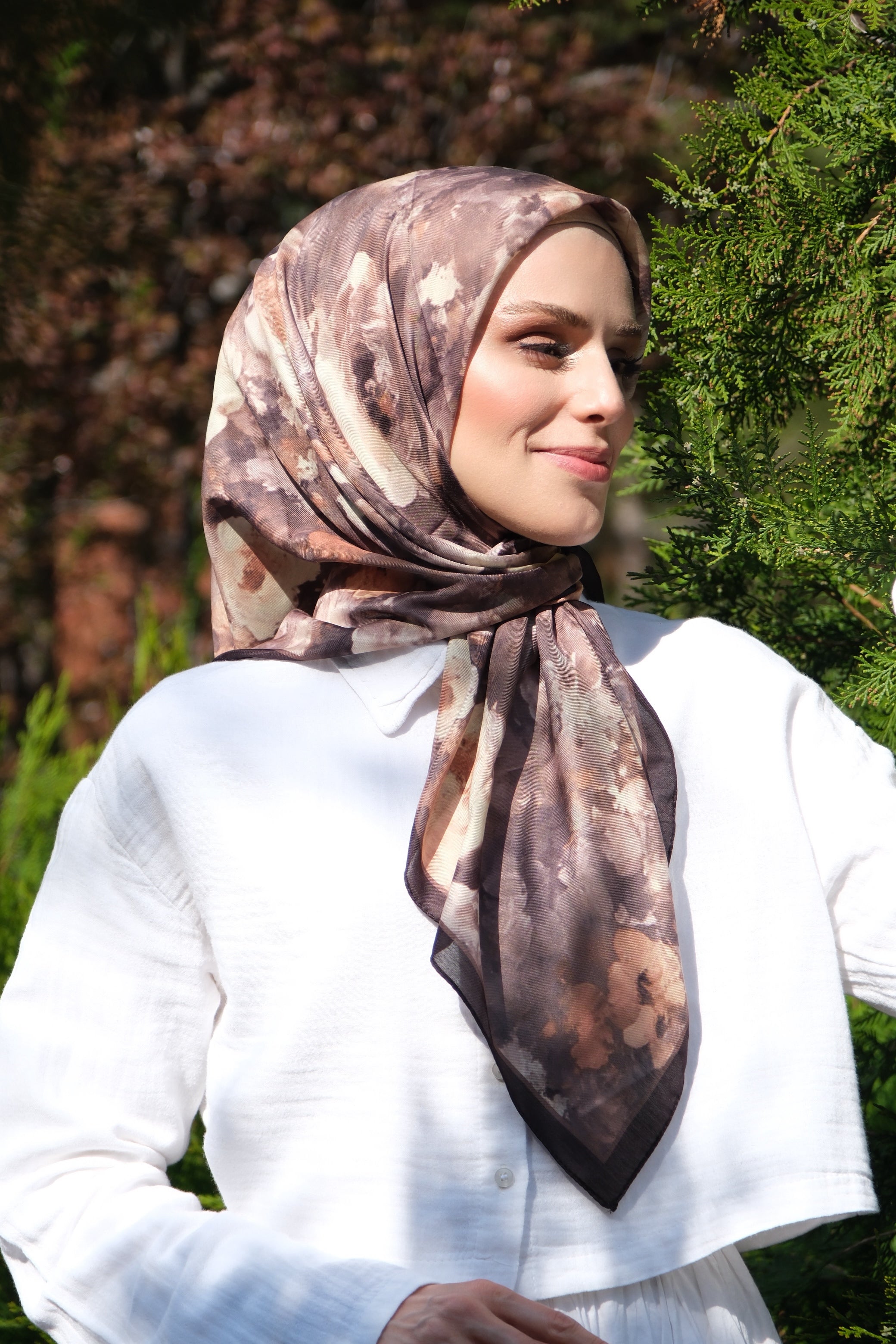 Rose Blend Square Scarf - Black Latte