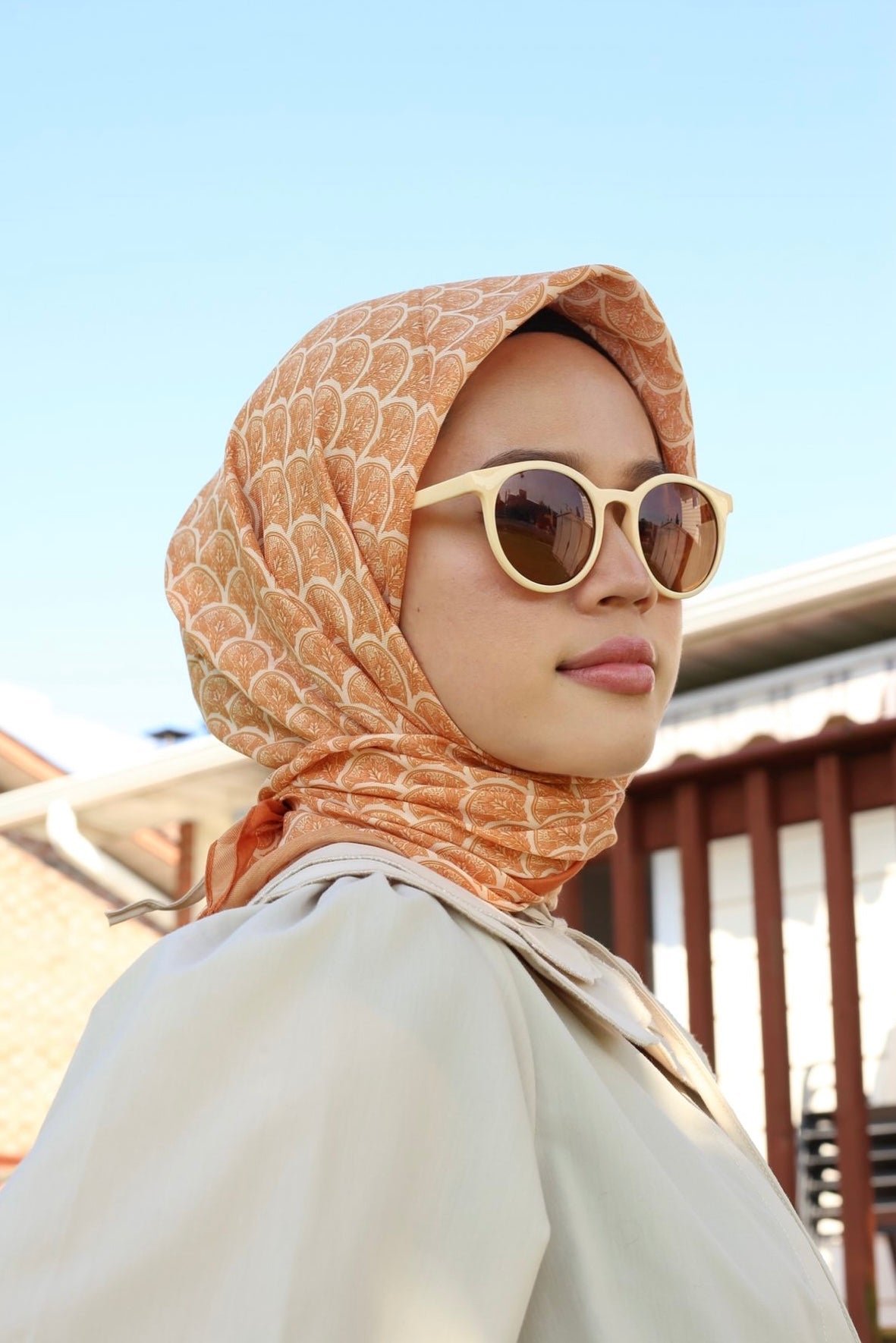 Minimal Square Scarf - Pumpkin