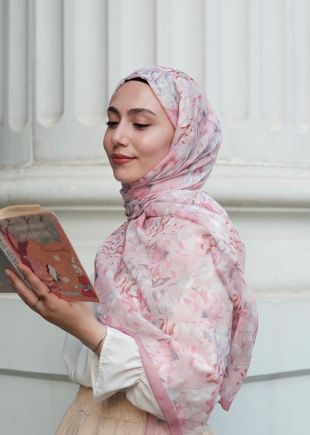 Garden Design Hijab - Powder Pink
