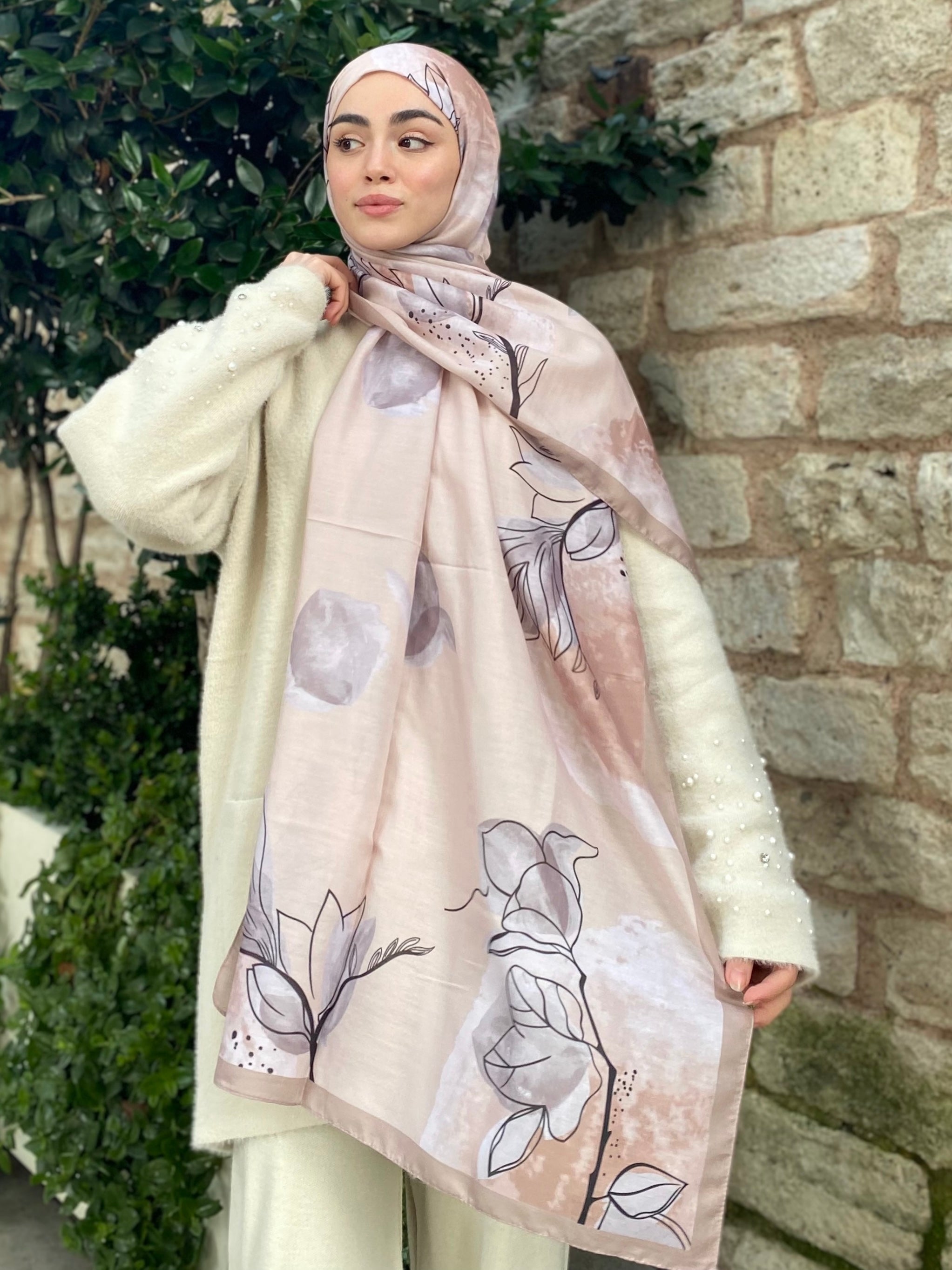 Coral Hijab - Cream