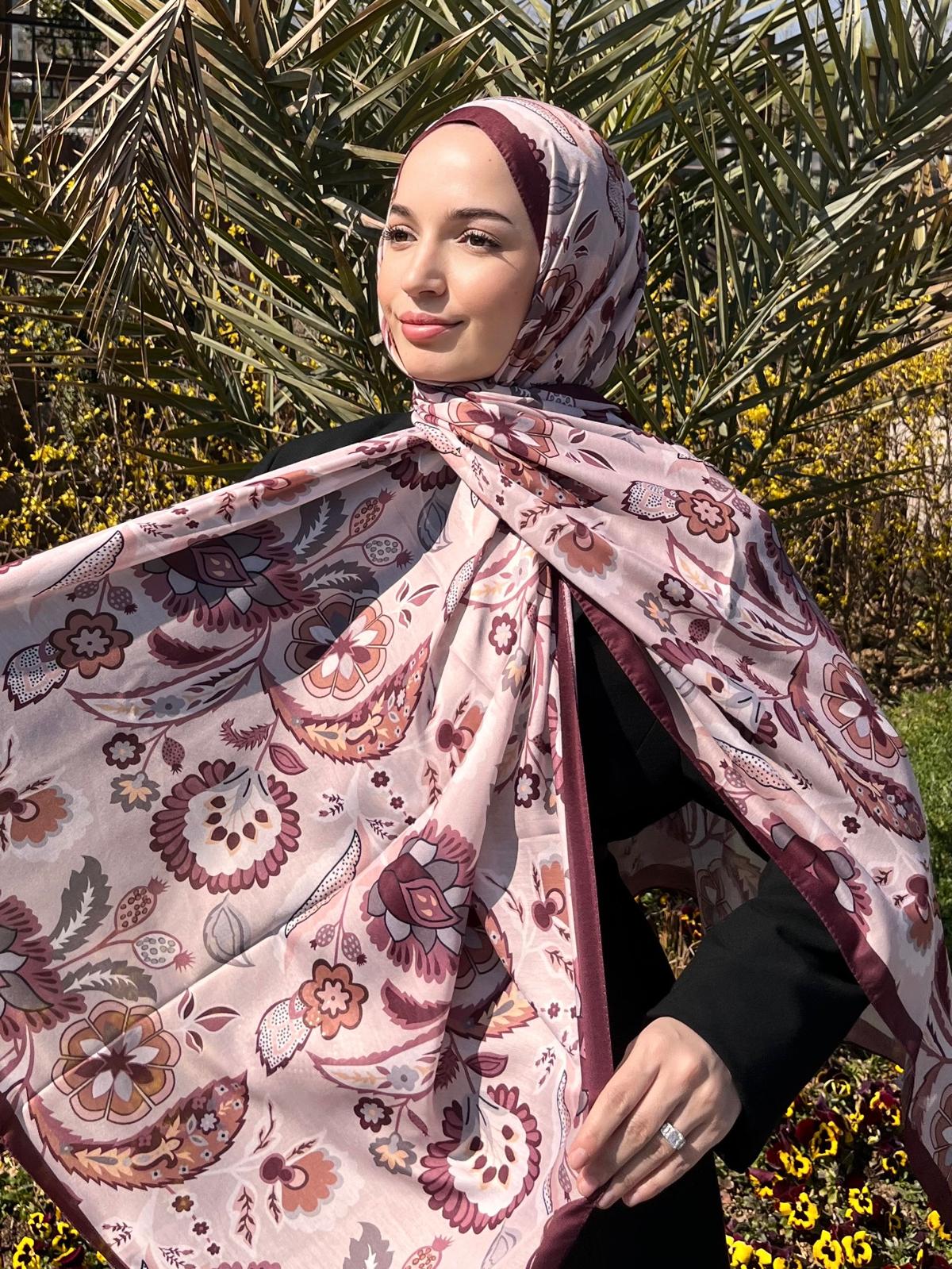 Ethnic Hijab - Cream Purple